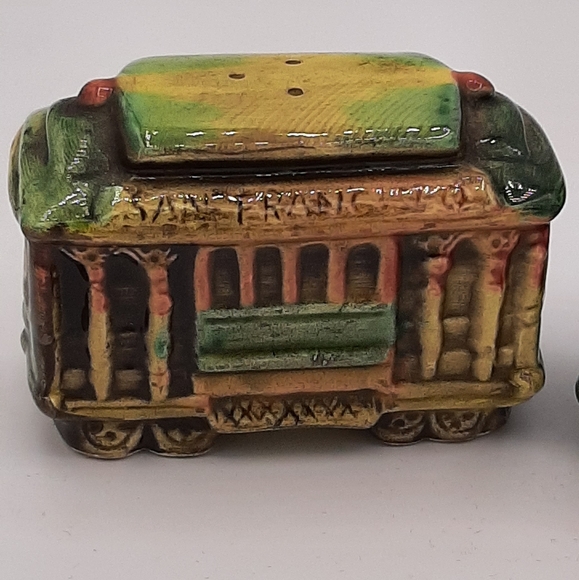 Vintage Ceramic Novelty San Francisco Trolley Train EFCCO Salt & Pepper Shakers - Picture 2 of 10